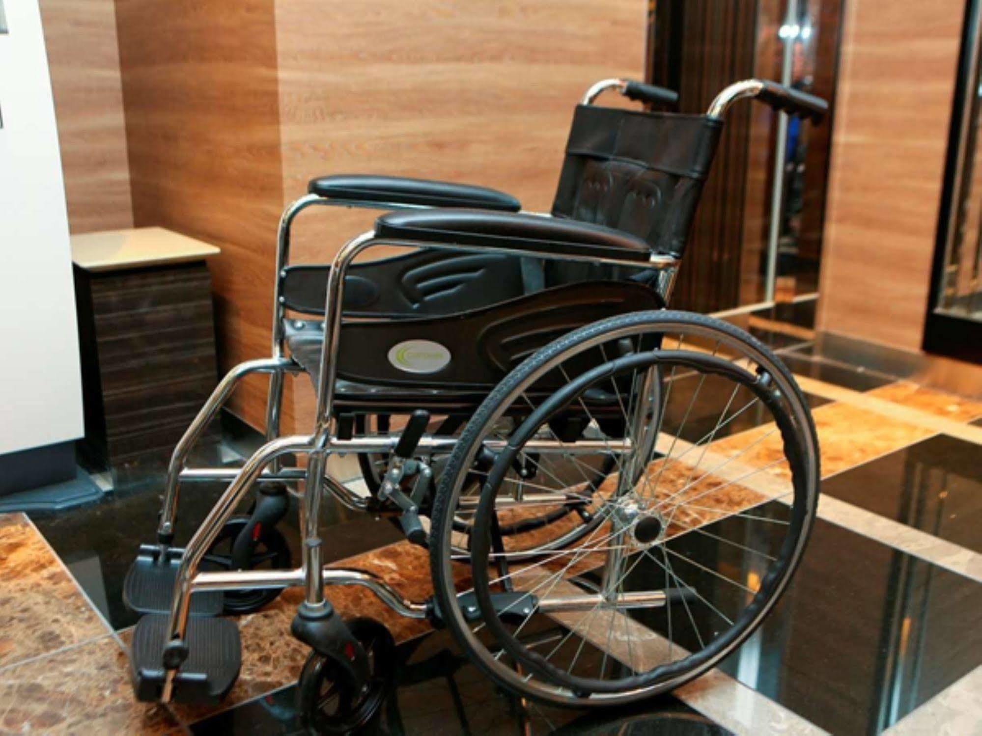 APA Hotel Higashi-Nihombashi-Ekimae Tokyo Eksteriør billede